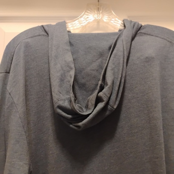 Disney Stitch Hoodie Wonderground Gallery Stitch Tiki Artwork Unique Size L - Picture 5 of 5